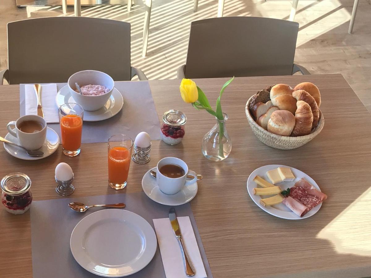 Cumbels Hotel Miraval מראה חיצוני תמונה
